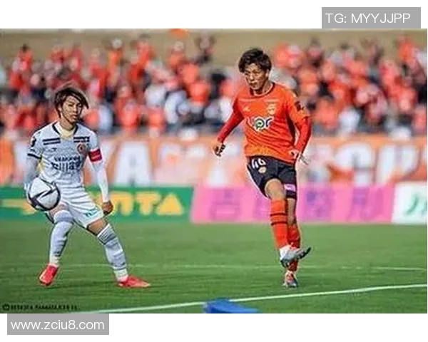 日本足球明星的魅力瞬间与赛场风采全记录 日本足球明星的魅力瞬间与赛场风采全记录
