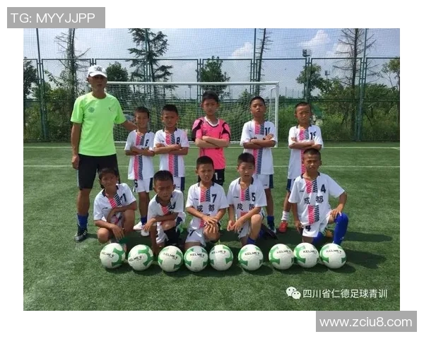 南京足球队与成都足球队耐力较量的赛后分析与反思