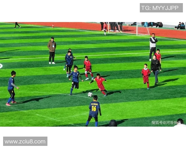 校园足球明星齐聚一堂精彩比赛即将上演引发热血沸腾的青春对决 校园足球明星齐聚一堂精彩比赛即将上演引发热血沸腾的青春对决